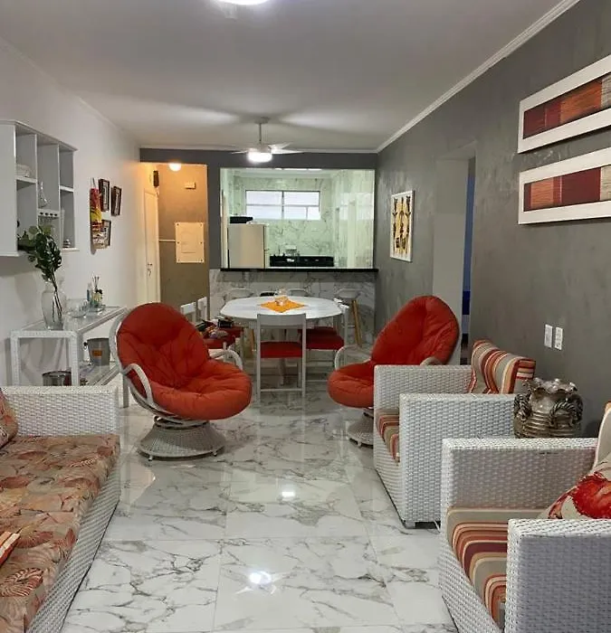 Apartamento Guarujá Pitangueiras 50 metros da Praia.-1